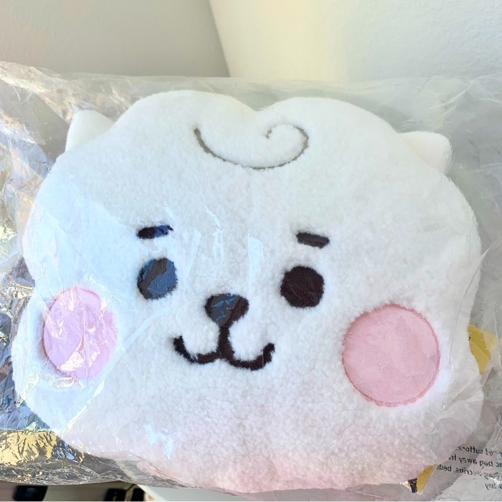 🐑 LINE FRIENDS BT21 RJ Baby Boucle Face Pillow
